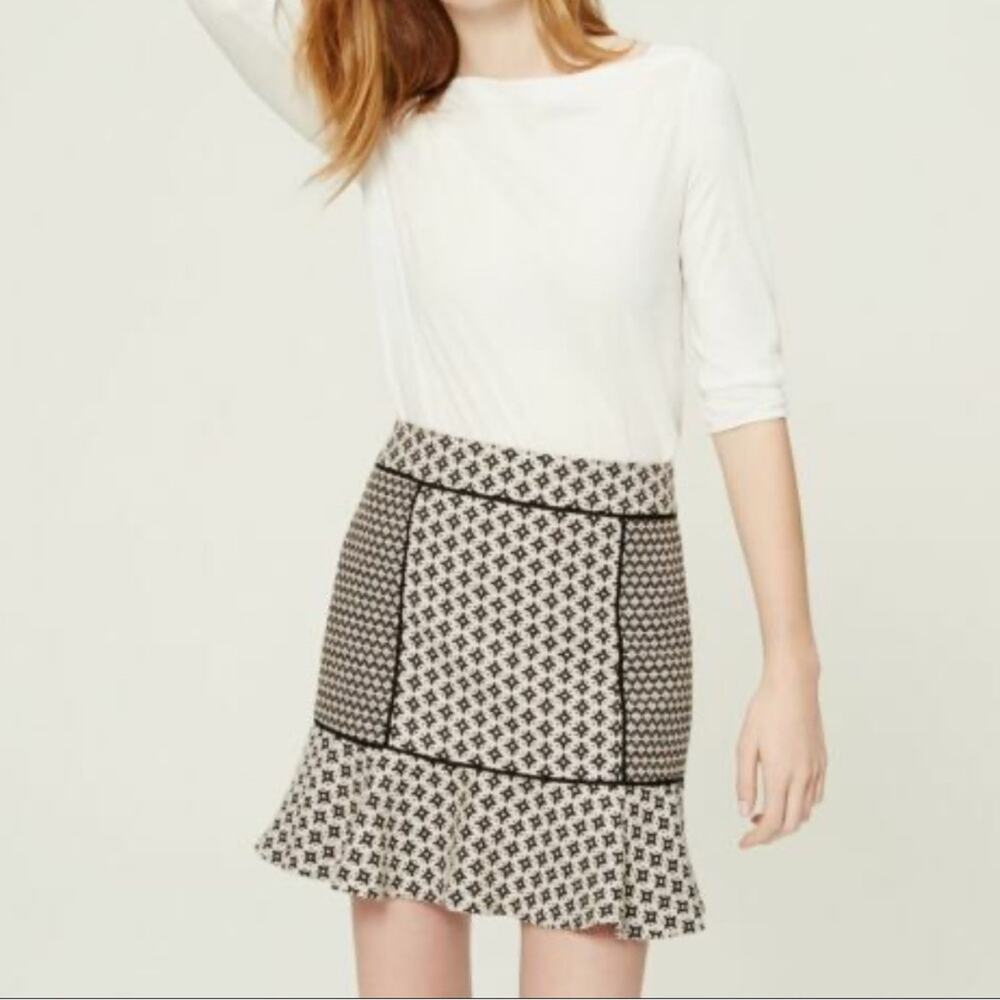 Ann Taylor Loft Flared Hem Mixed Jacquard Flippy Skirt 6P Black Cream